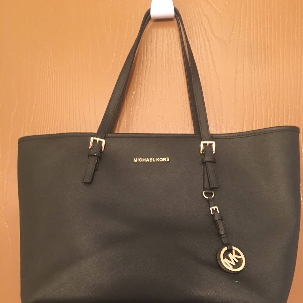 Michael Kors Black Large tote *SALE*